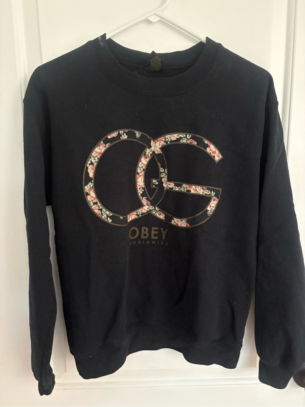 Obey sweatshirt